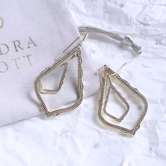 Kendra Scott Gold Drop Earrings 🌼 - Picture 2 of 2